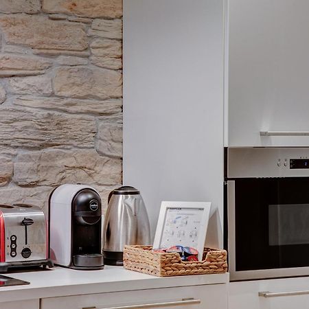 La Maison De Trieste Suite Garage Ngoại thất bức ảnh