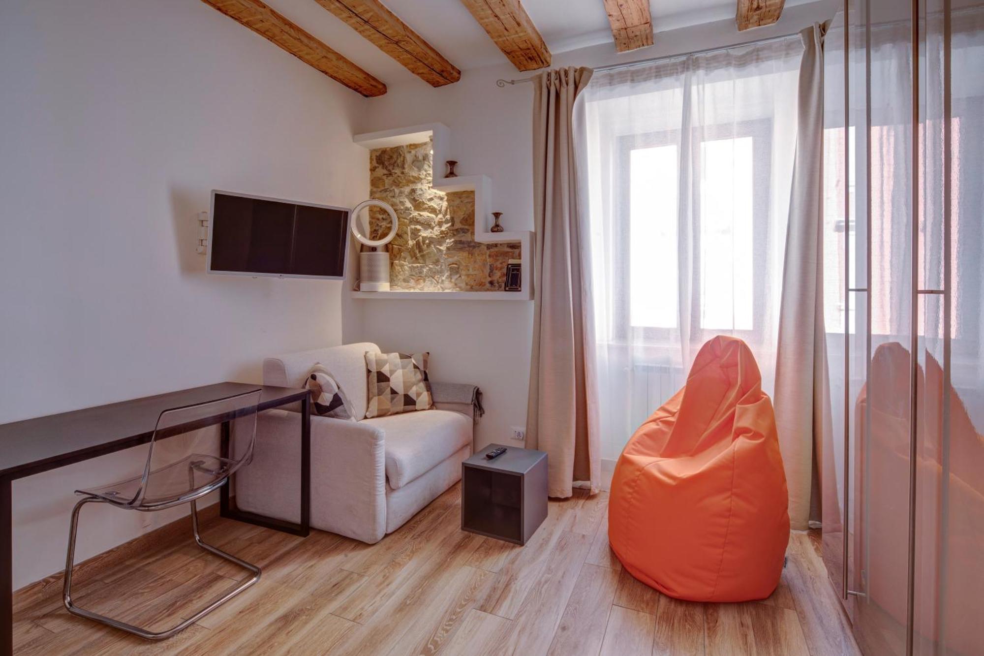 La Maison De Trieste Suite Garage Ngoại thất bức ảnh